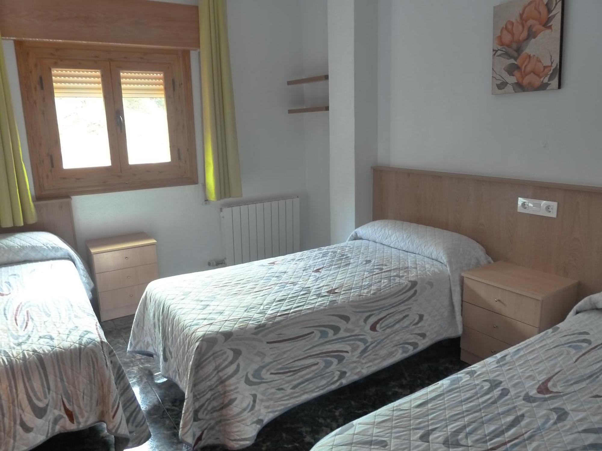 Apartamentos Casa Fermina - A 2 Horas De Las Pistas De Esqui Тревелес Екстер'єр фото