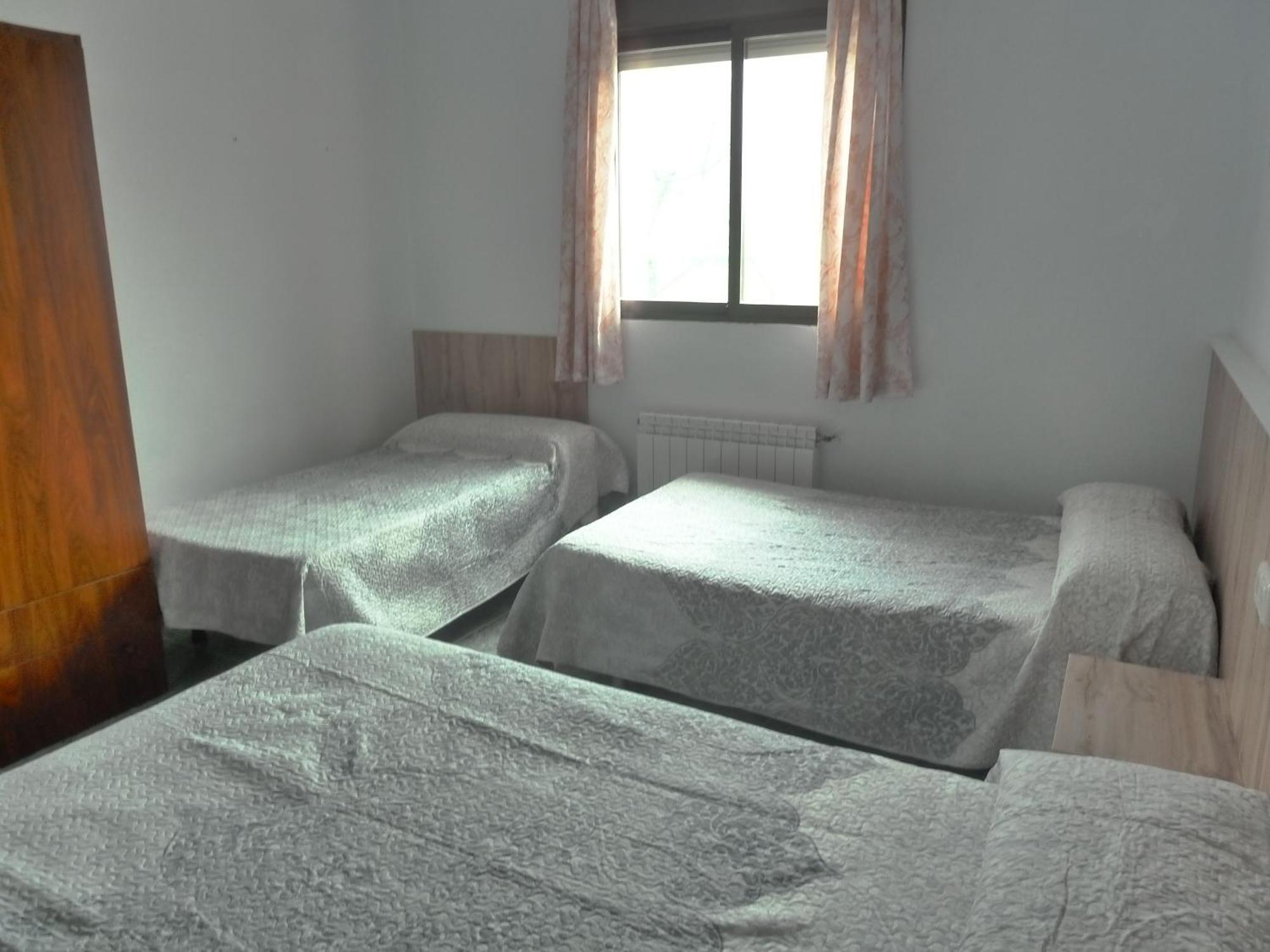 Apartamentos Casa Fermina - A 2 Horas De Las Pistas De Esqui Тревелес Екстер'єр фото